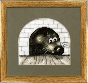 Мышь в норке Чаривна Мить А-026, цена 264 руб. - интернет-магазин Мадам Брошкина