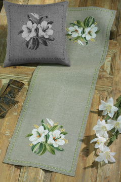 Белые цветы Permin 68-2133, цена €43 - интернет-магазин Мадам Брошкина