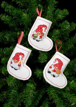 Рождественские носки Permin 21-7240, цена 1 096 руб. - интернет-магазин Мадам Брошкина
