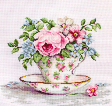 Цветы в чайной чашке Luca-s B2321, цена 2 372 руб. - интернет-магазин Мадам Брошкина