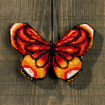 Красная бабочка Permin 01-9410, цена 619 руб. - интернет-магазин Мадам Брошкина