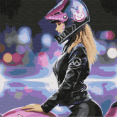 Девушка на мотоцикле Molly KHM0033