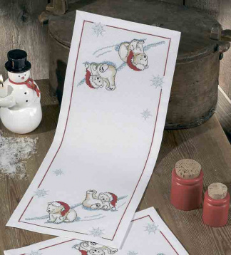 Белые медведи Permin 63-5642, цена €16 - интернет-магазин Мадам Брошкина