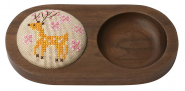 Игольница "Олень" Xiu crafts 1040313, цена 1 163 руб. - интернет-магазин Мадам Брошкина