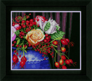 Rose Hip Bouquet   Lanarte PN-0145756