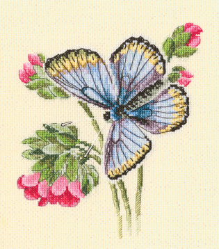Бабочка села на нежный цветок RTO M749, цена 669 руб. - интернет-магазин Мадам Брошкина