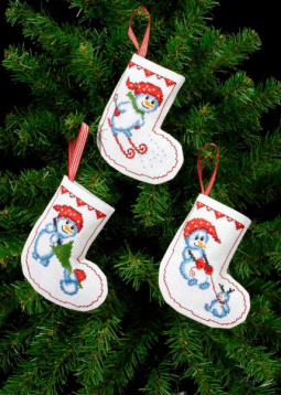 Рождественские носки Permin 21-7244, цена 997 руб. - интернет-магазин Мадам Брошкина